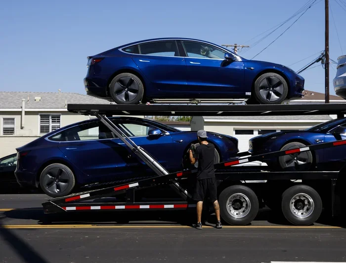 Does Tesla Deliver Before the Estimated Date Every Time